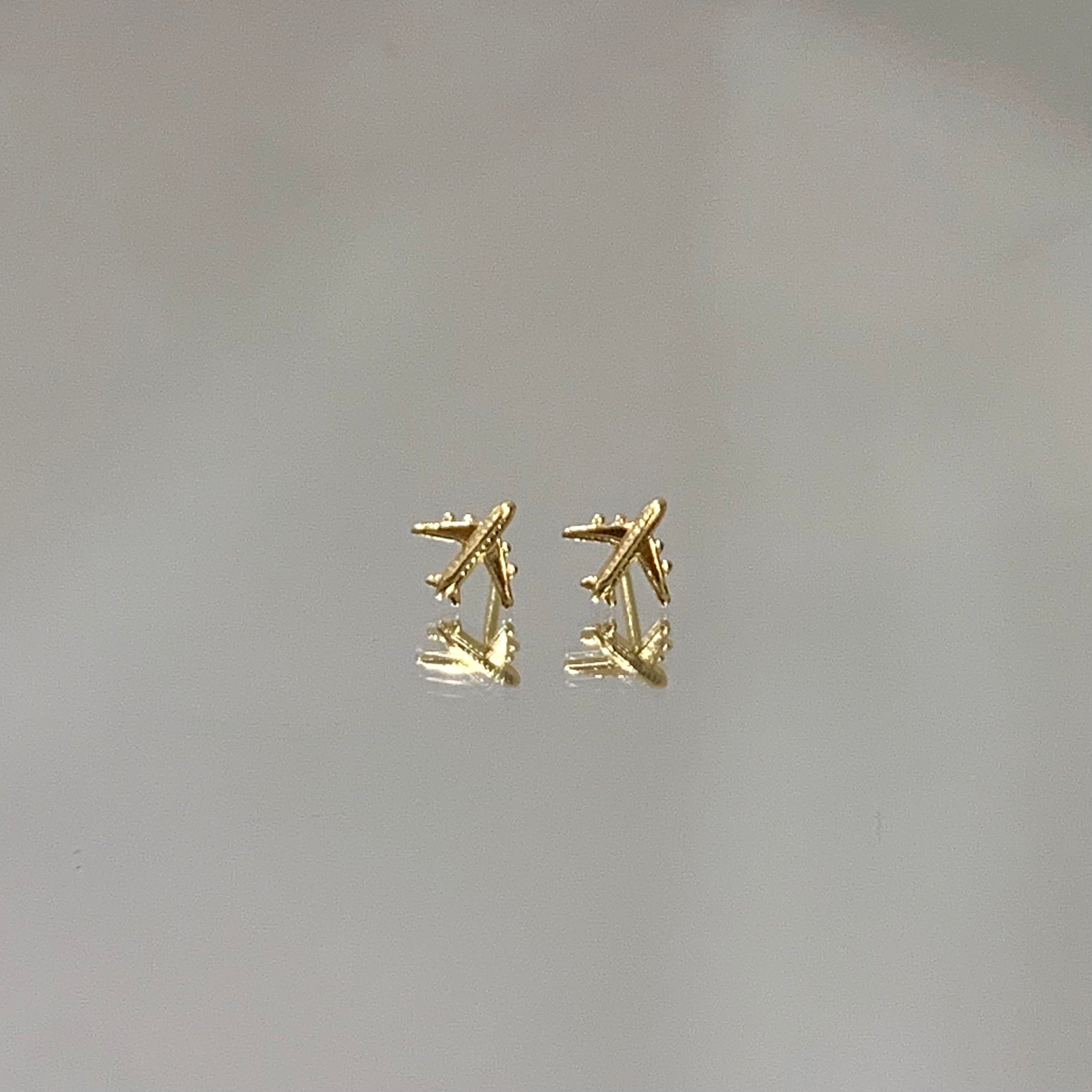Brinco Avião folheado a ouro 18K