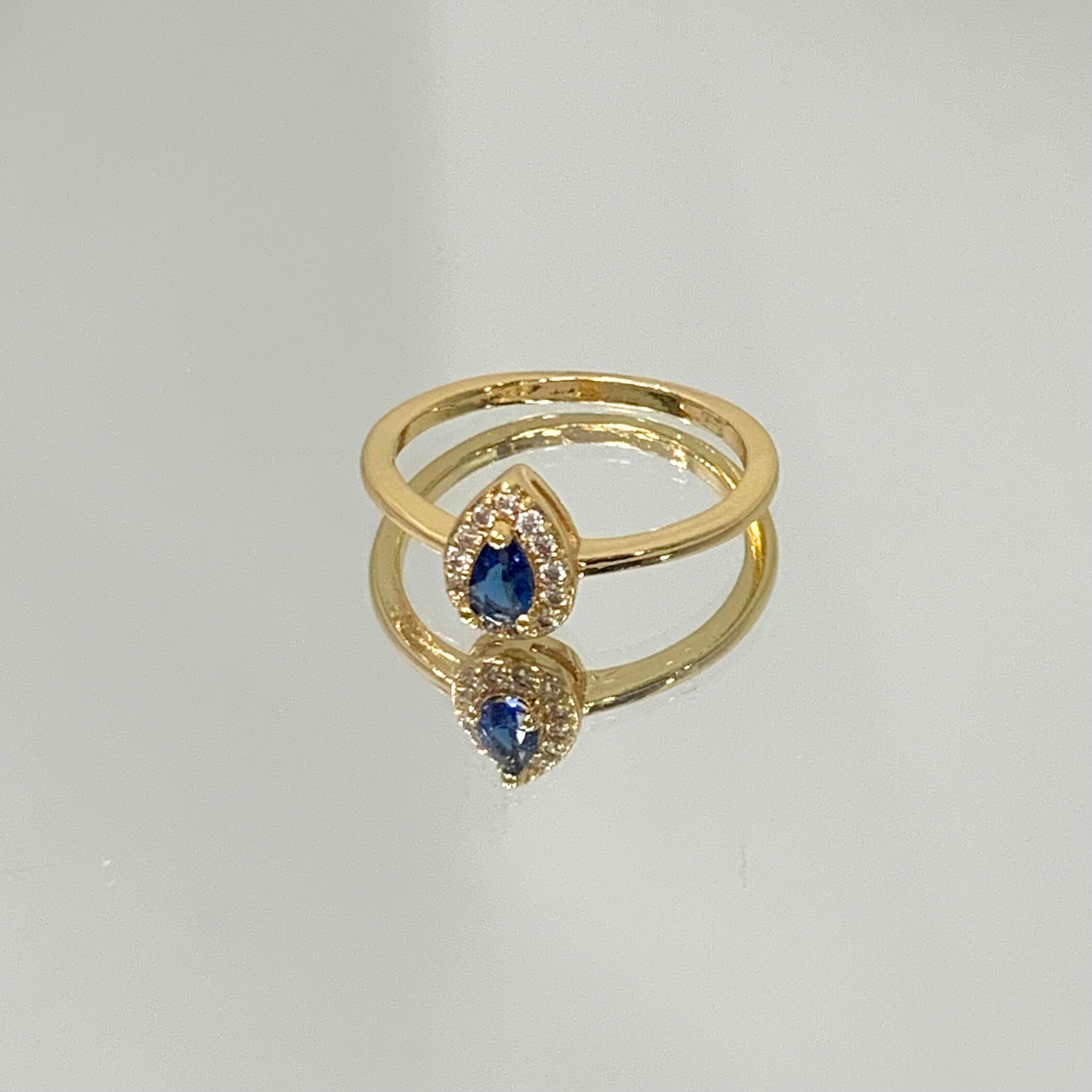 Anel Gota Safira folheado a ouro 18K
