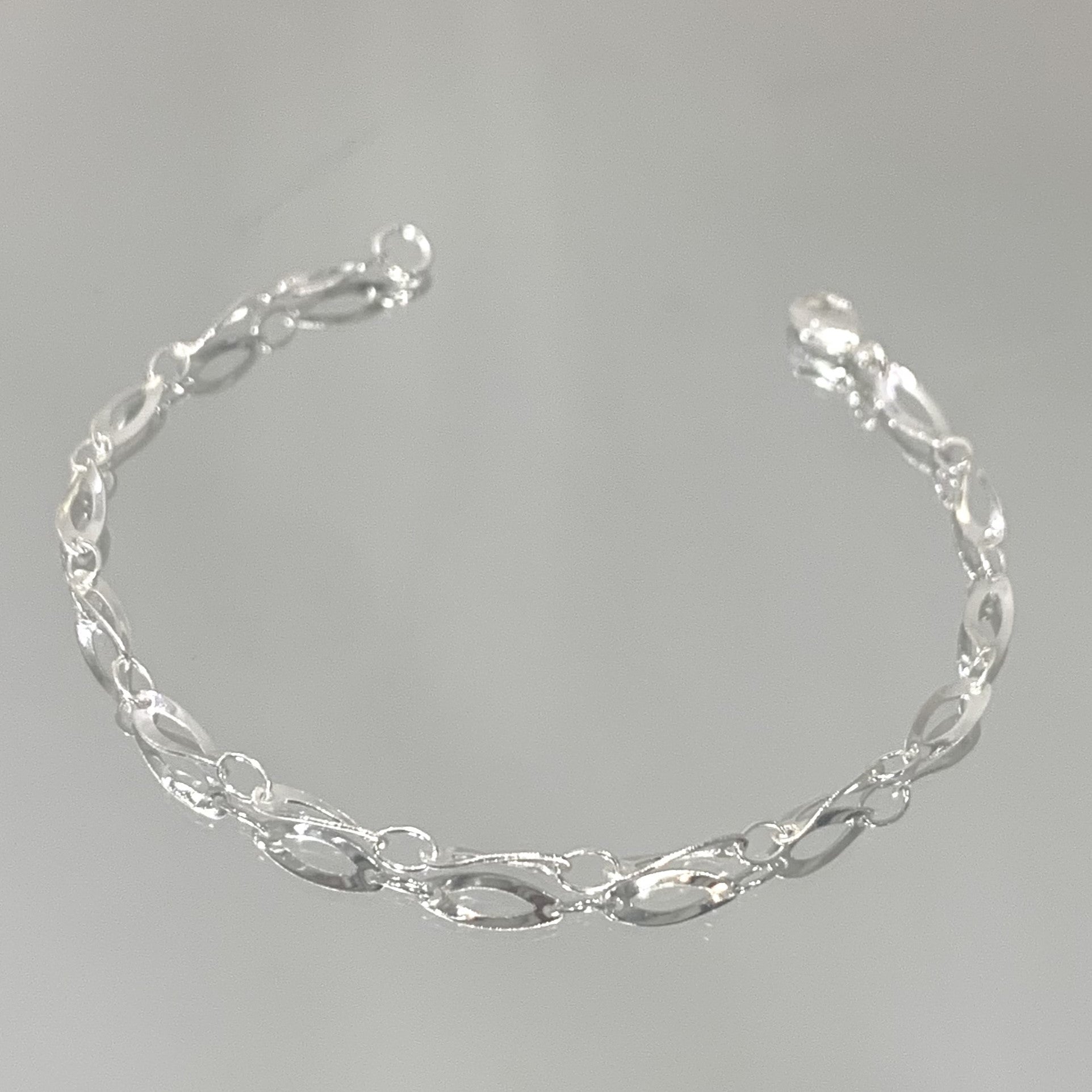 Pulseira Elos Curvos folheada a prata