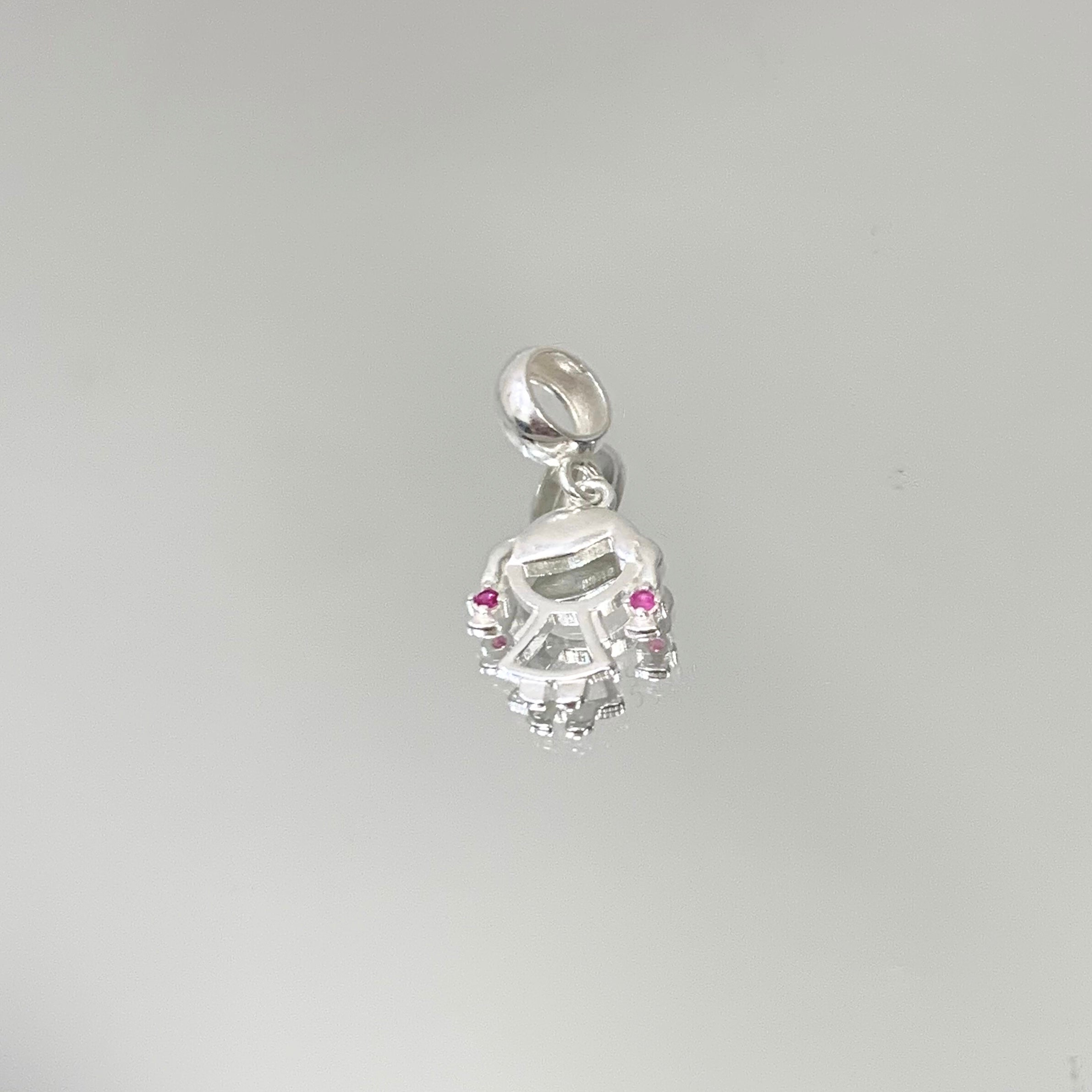 Berloque Menina Rosa em prata 925