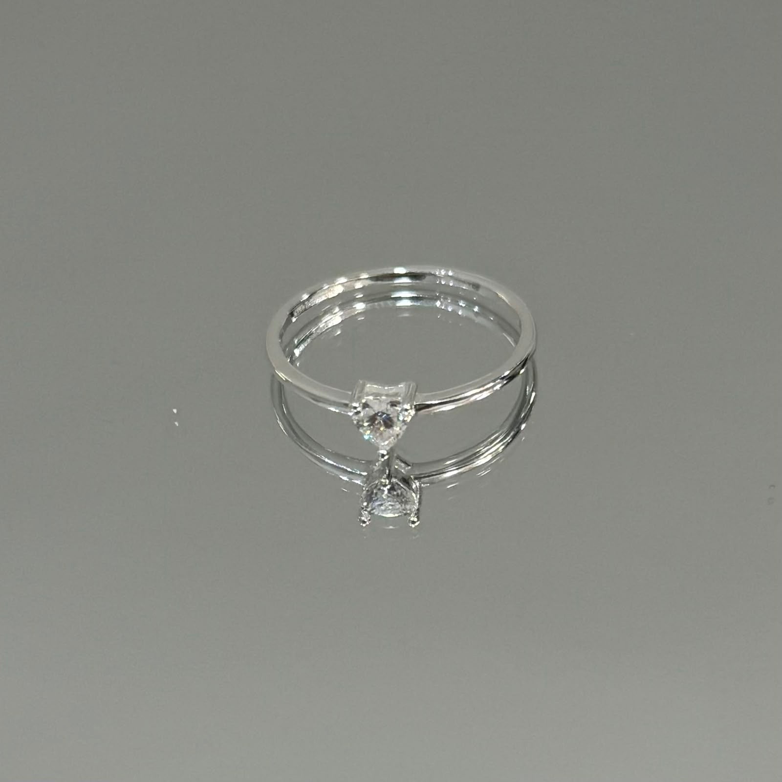 Anel Solitário Coração moissanite em prata 925
