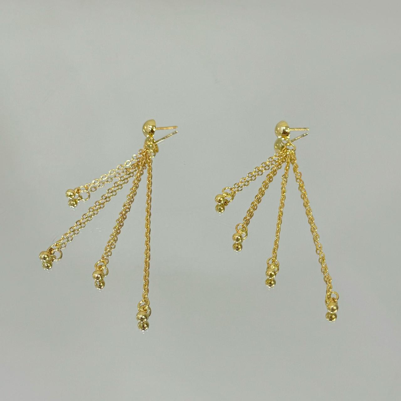 Brinco 3 Correntes folheado a ouro 18K