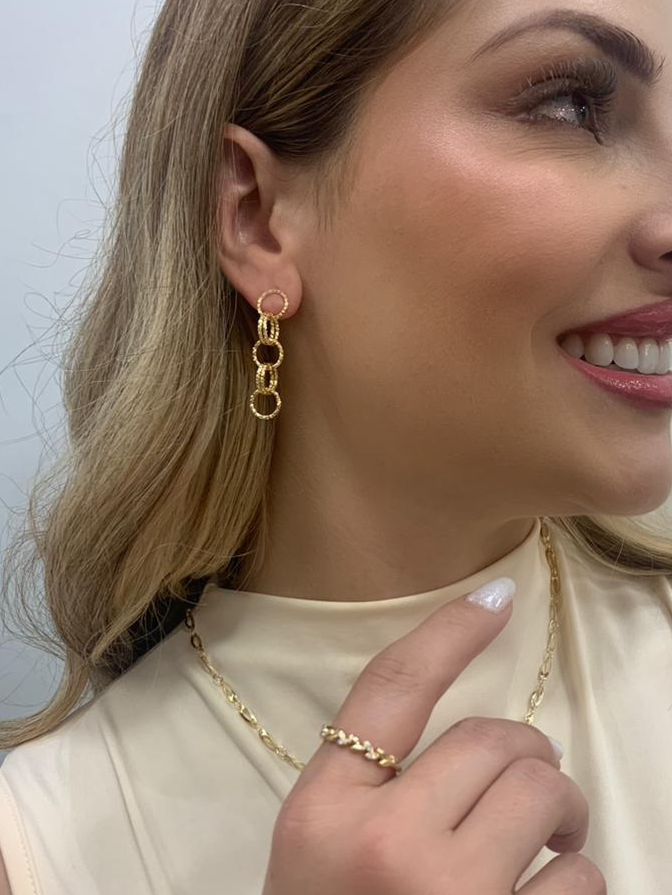 Brinco Elos redondos folheado a ouro 18K
