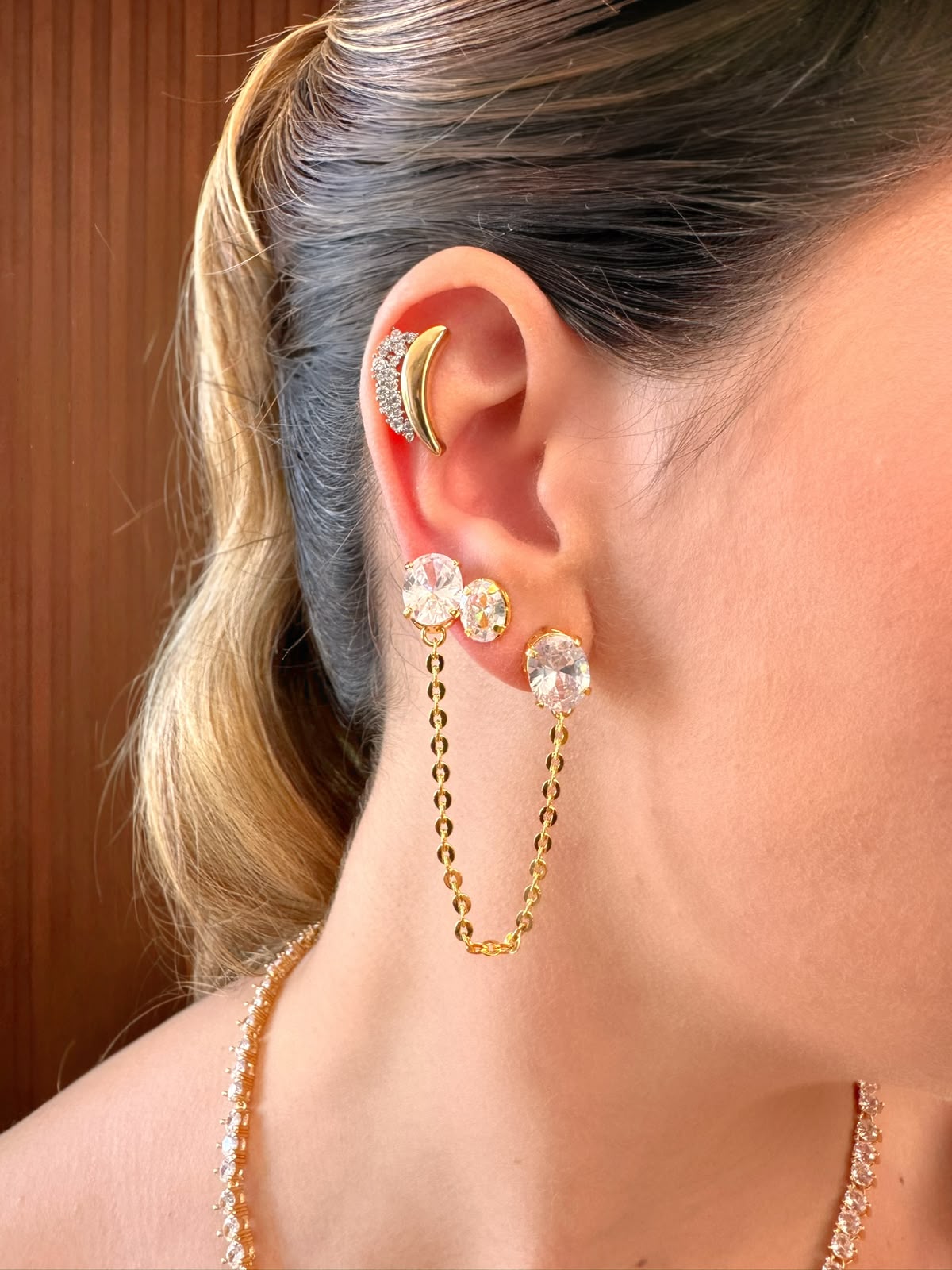 Brinco Oval Cristal folheado a ouro 18K