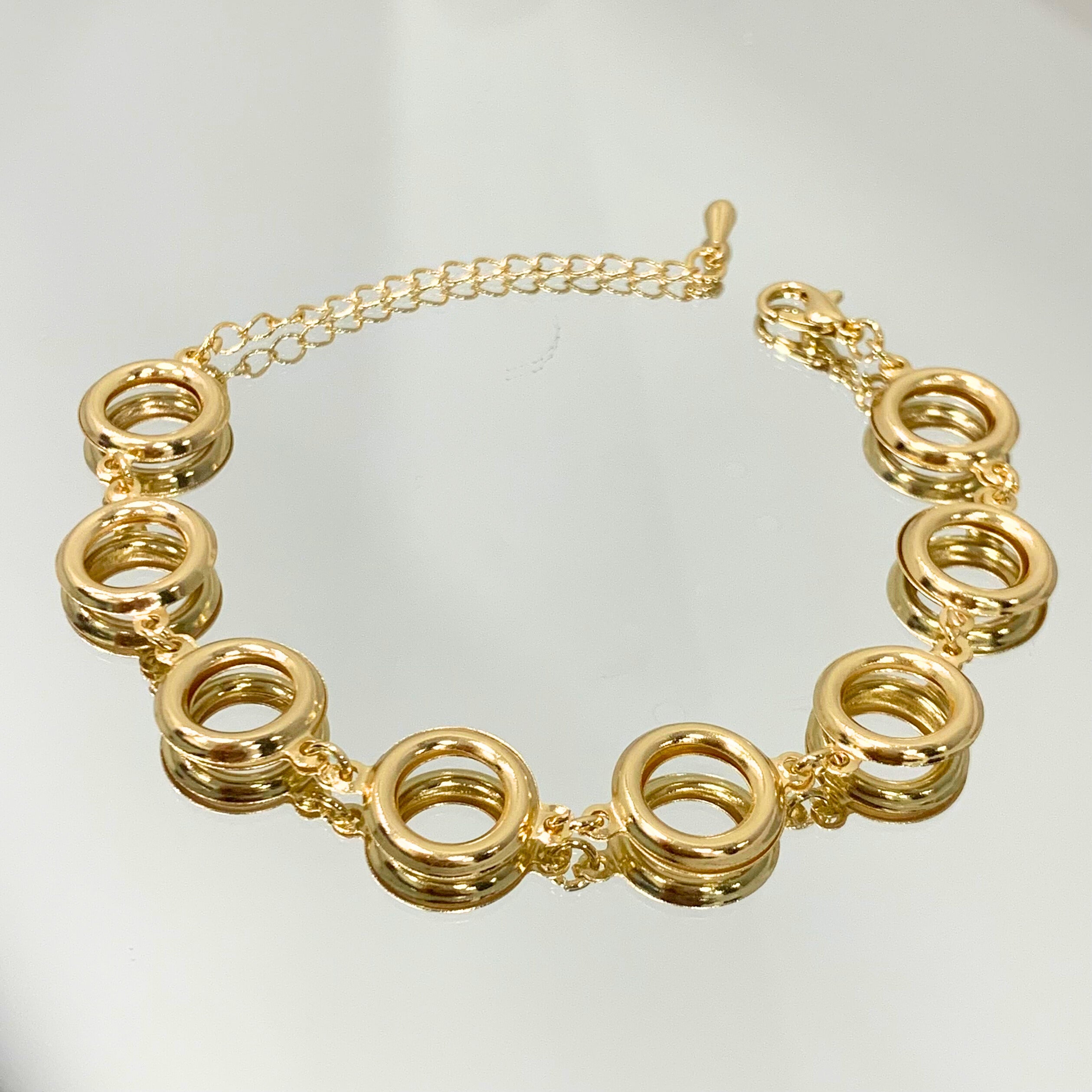 Pulseira Argolas em elos folheada a ouro 18K