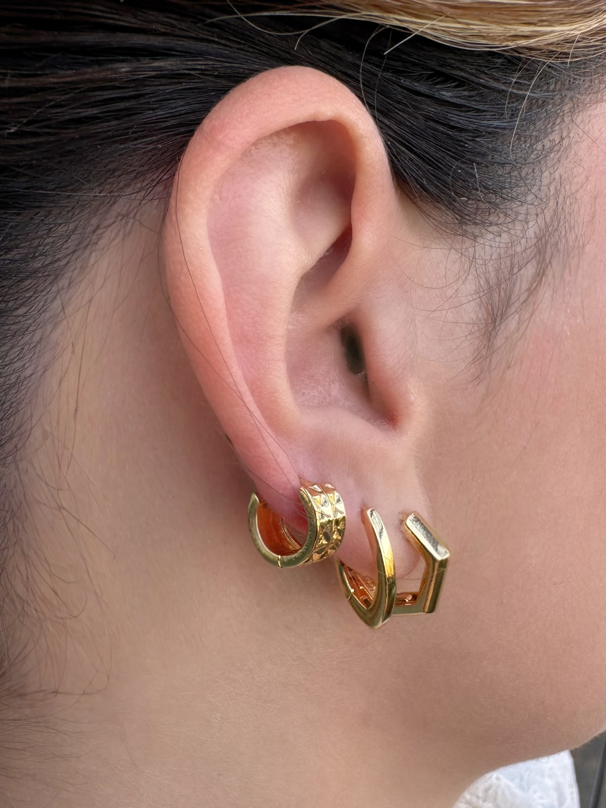 Brinco Argolinha Pentagonal folheado a ouro 18K