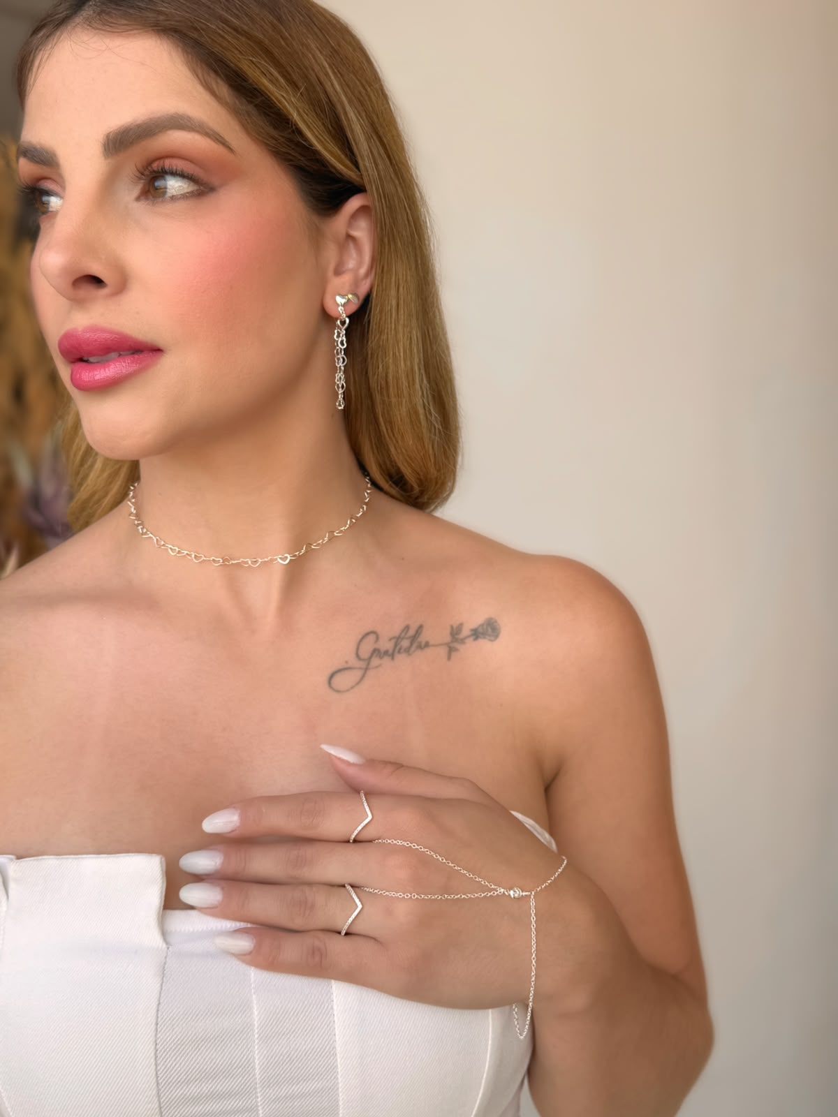Pulseira Hand Chain folheada a prata