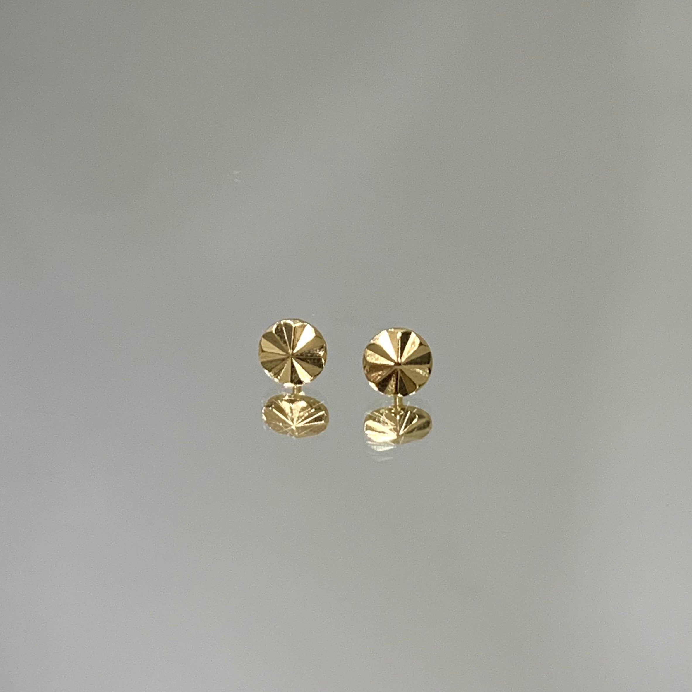 Brinco Roma com relevo  folheado a ouro 18K