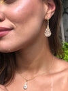Brinco torre com zircônias folheado em ouro 18k