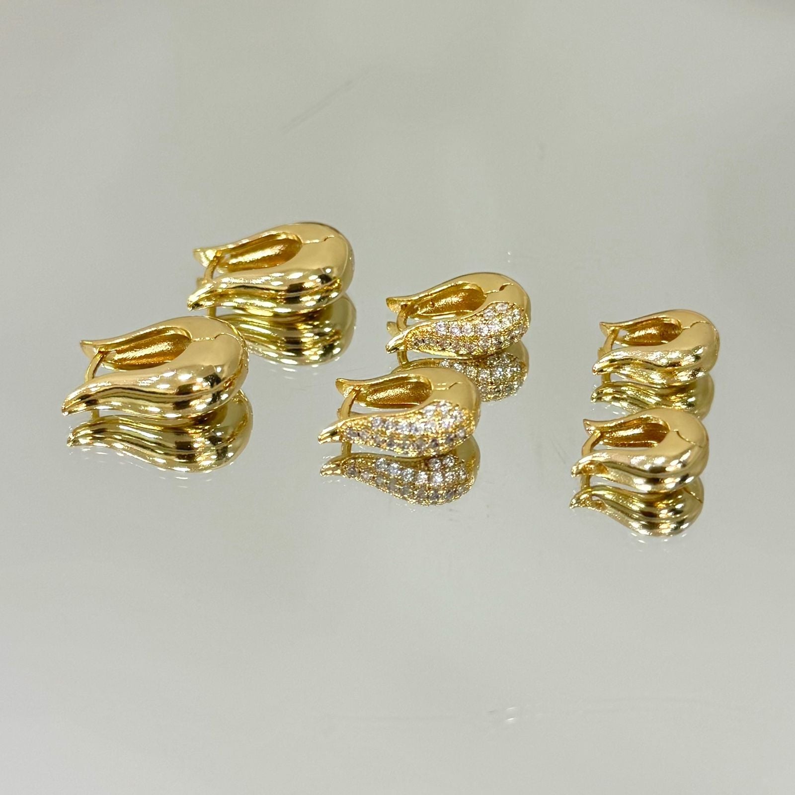 Brinco Trio Gotas folheado a ouro 18K