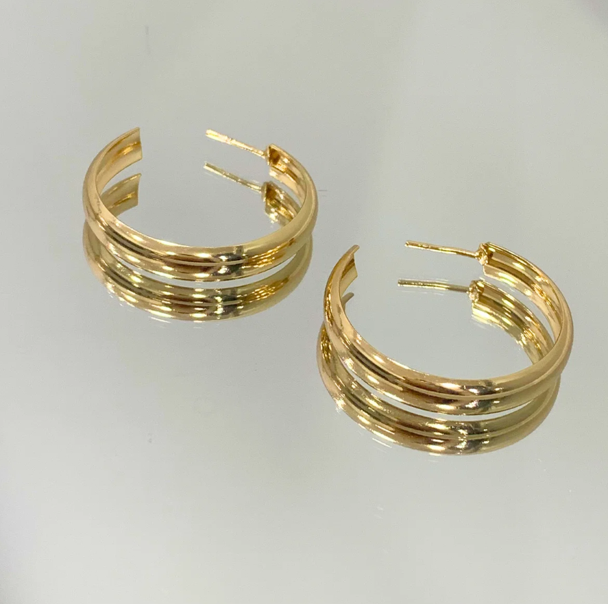 Brinco Argola Abaulada Média folheado a ouro 18K