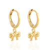 Brinco argola articulada lacinho folheado em ouro 18k