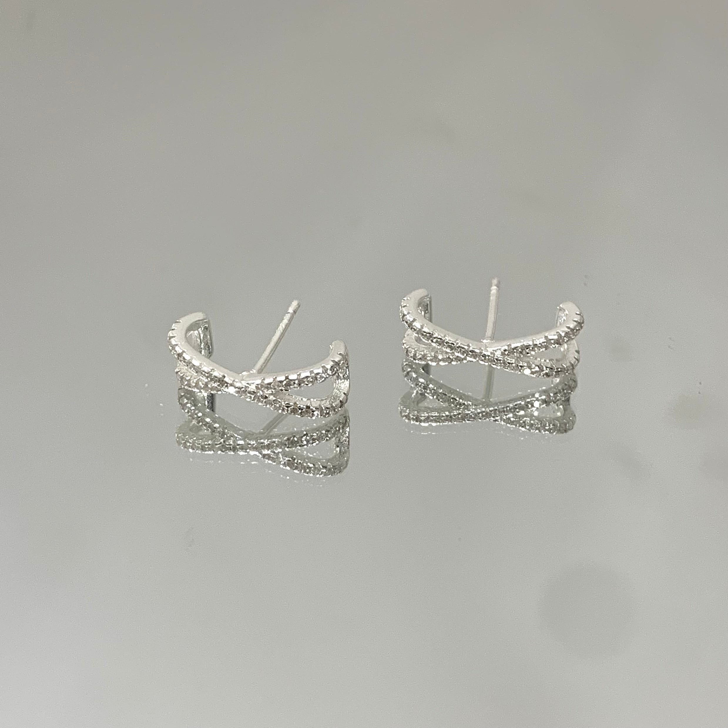 Brinco Earhook X folheado a prata