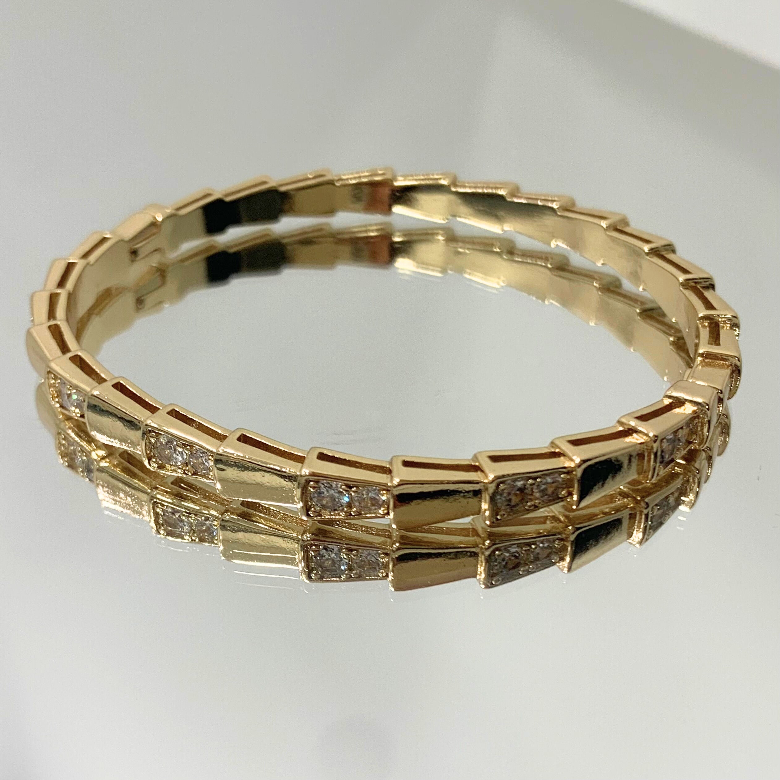 Bracelete Inspiração Snake folheado a ouro 18K