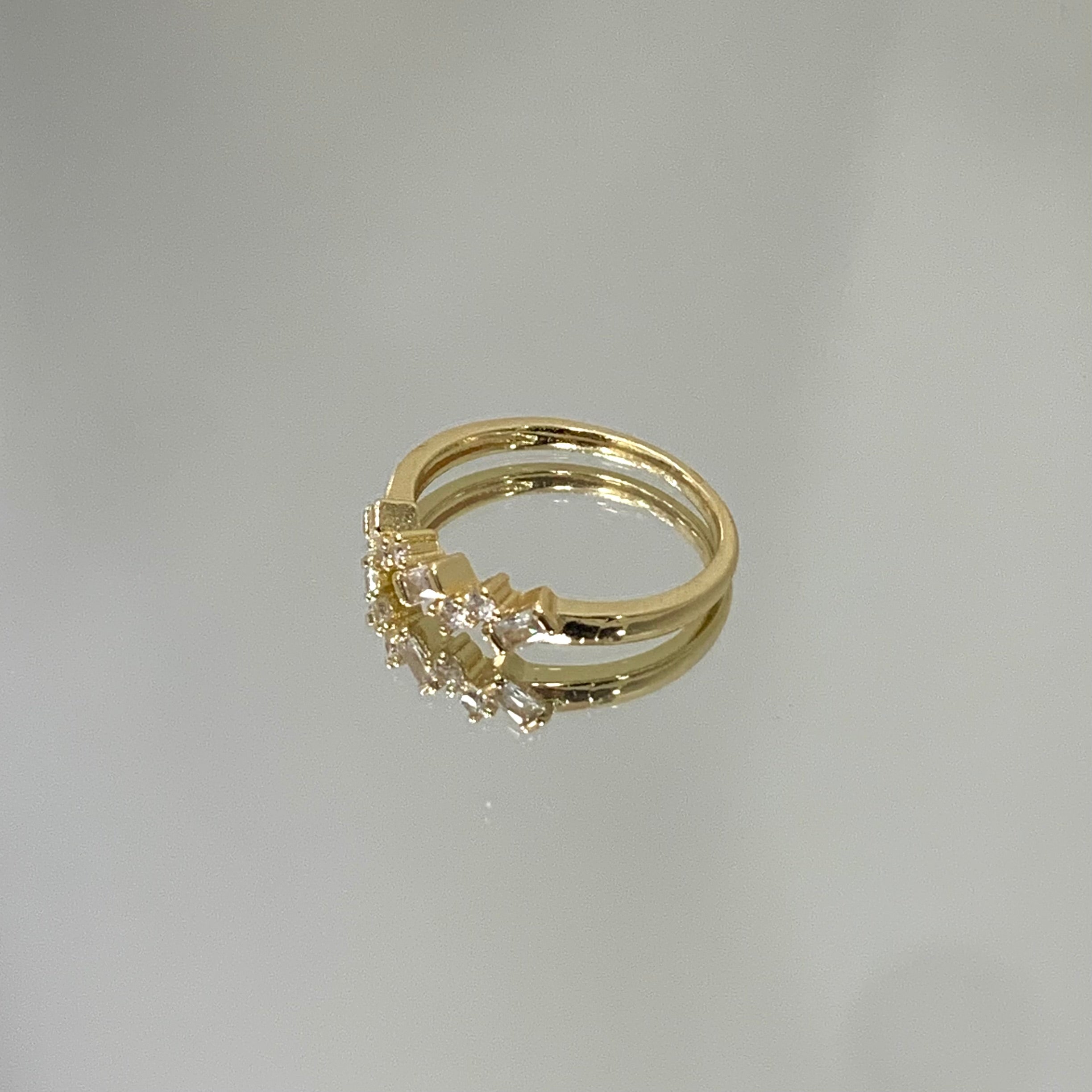 Anel Aparador pedras retangulares folheado a ouro 18K