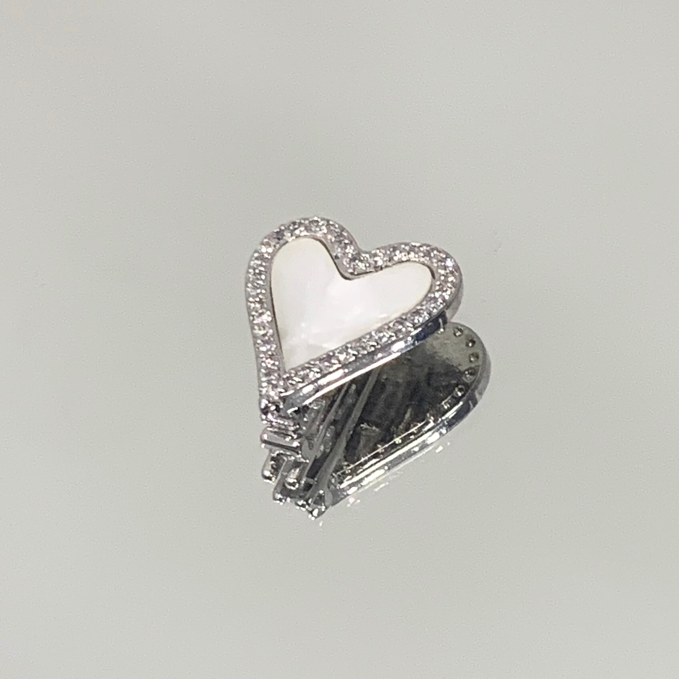 Pingente Charm Coração Madrepérola folheado a ródio