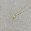 Colar Medalha Divino Mini folheado a ouro 18K