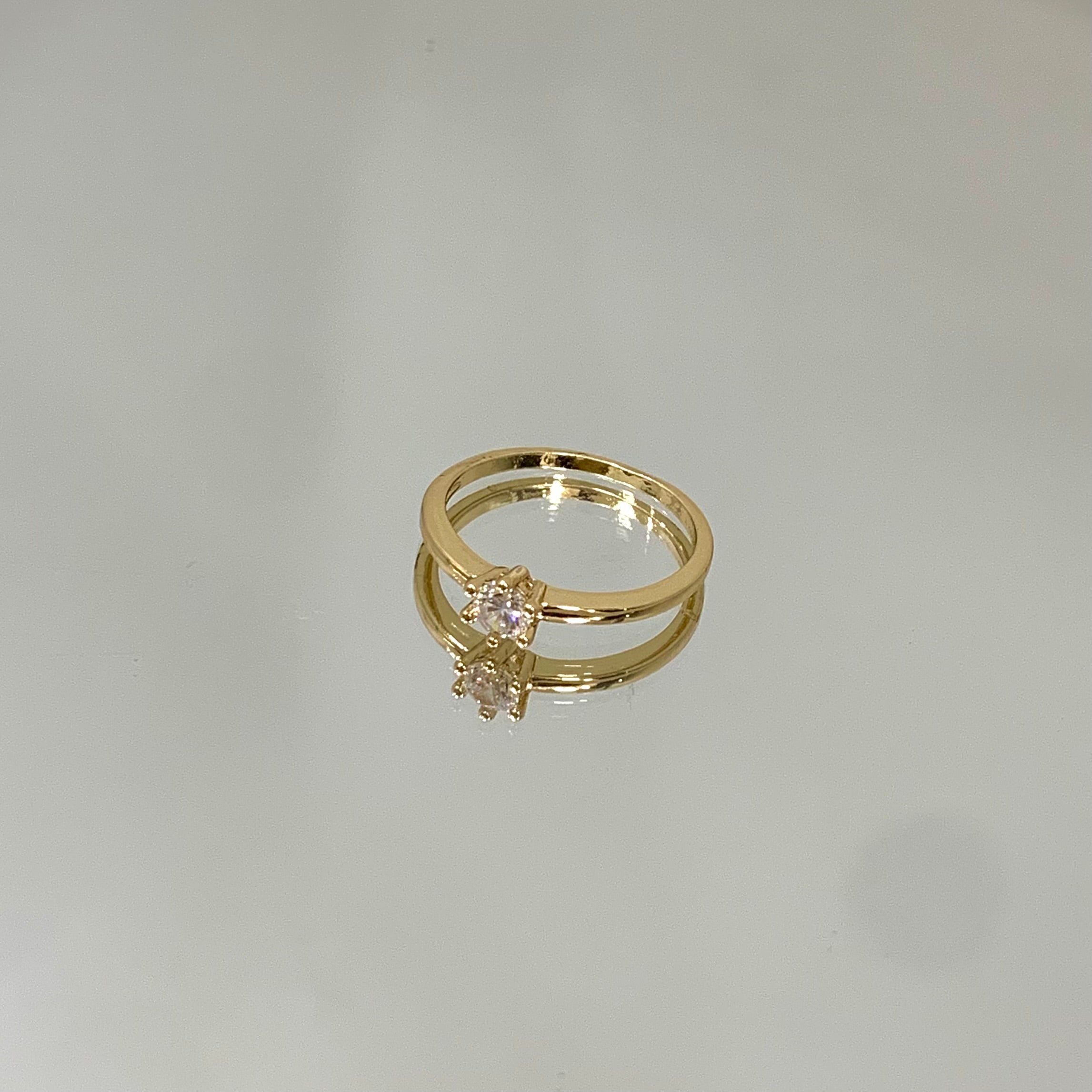 Anel Solitário baixo folheado a ouro 18K