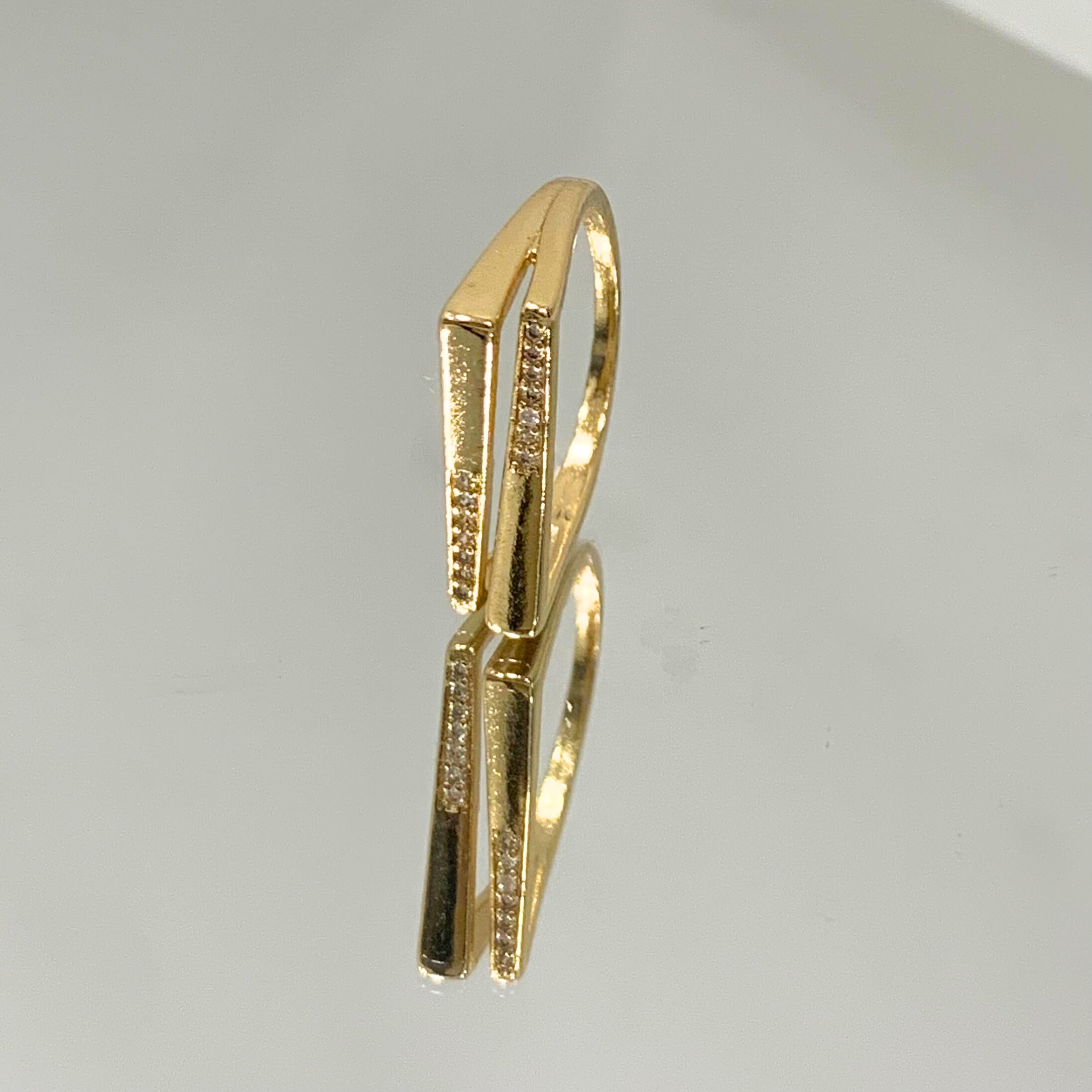 Anel Reto Duplo cravejado folheado a ouro 18K