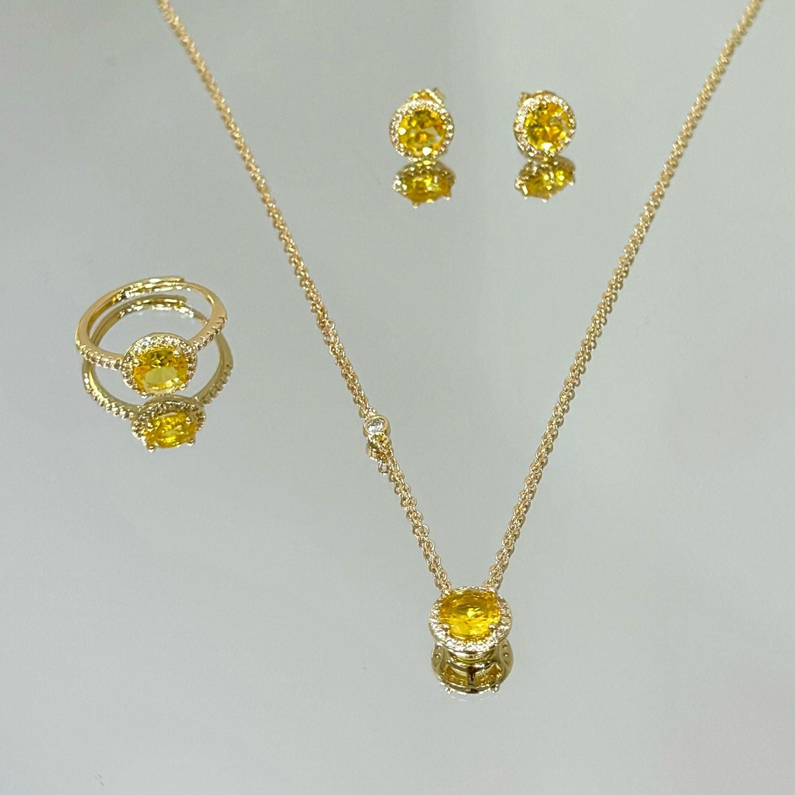 Conjunto Citrino redondo folheado a ouro 18K