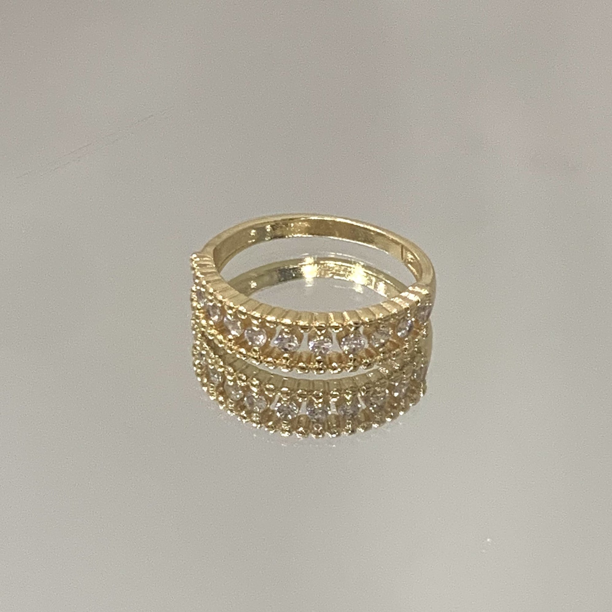 Anel Realeza folheado a ouro 18K