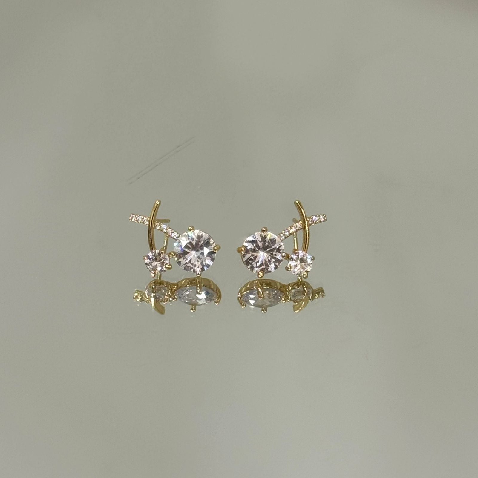 Brinco Cereja Luz folheado a ouro 18K