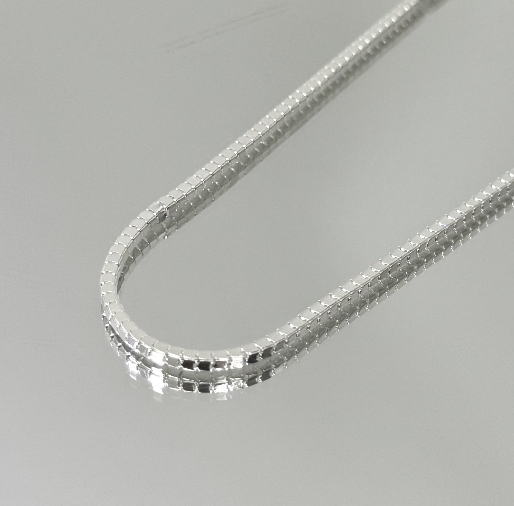 Choker Diamantada folheada a prata
