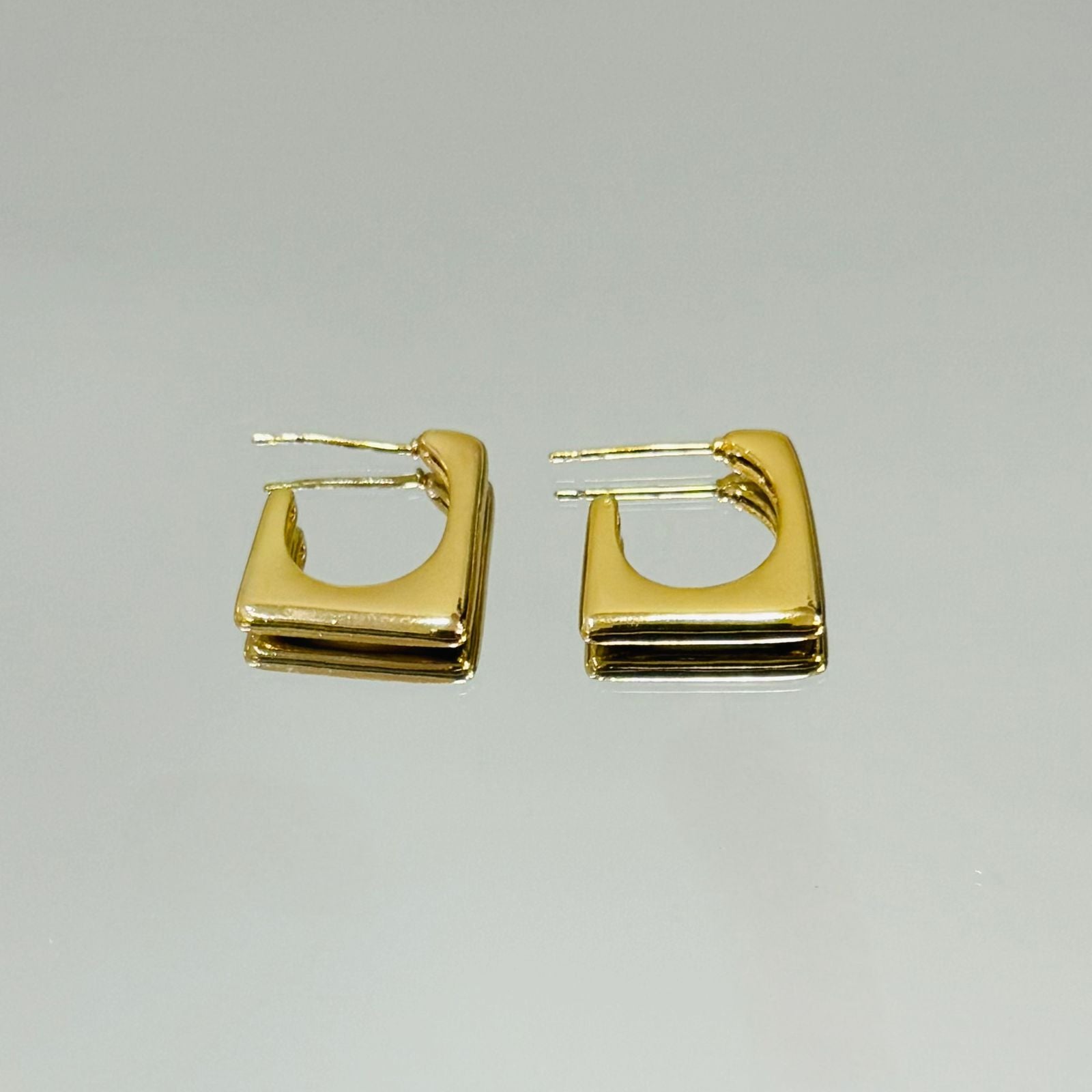 Brinco Argola Quadricírculo folheado a ouro 18K